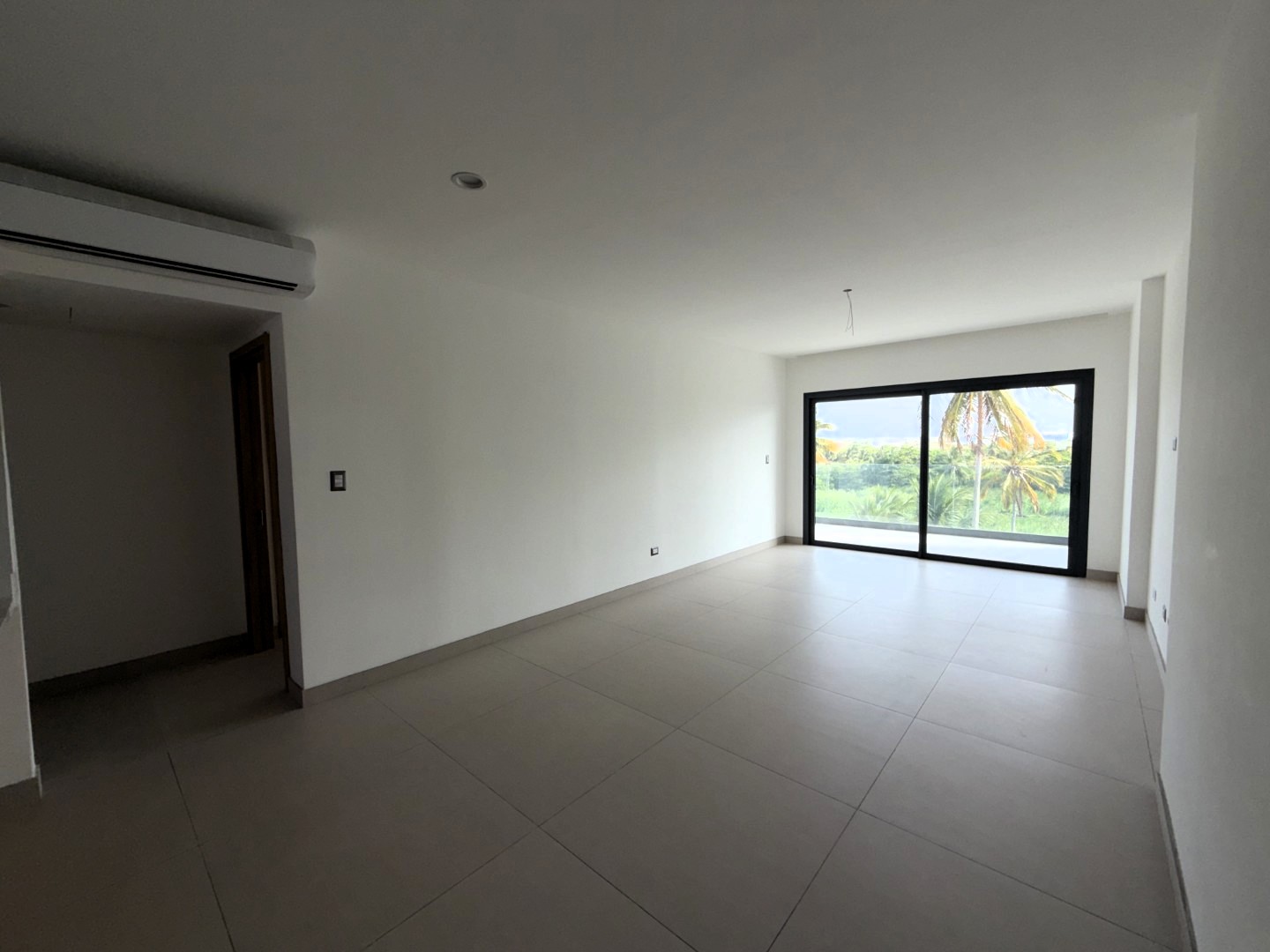 Apartamento 3 habitaciones 3 Baños 224 m2 con Rooftop y Jacuzzi
