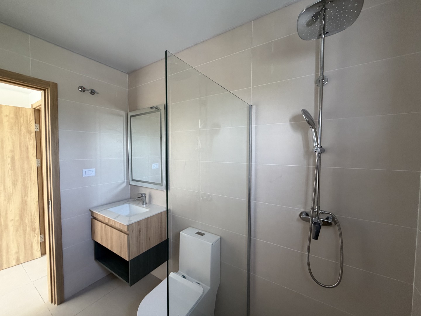 Apartamento 3 habitaciones 3 Baños 224 m2 con Rooftop y Jacuzzi