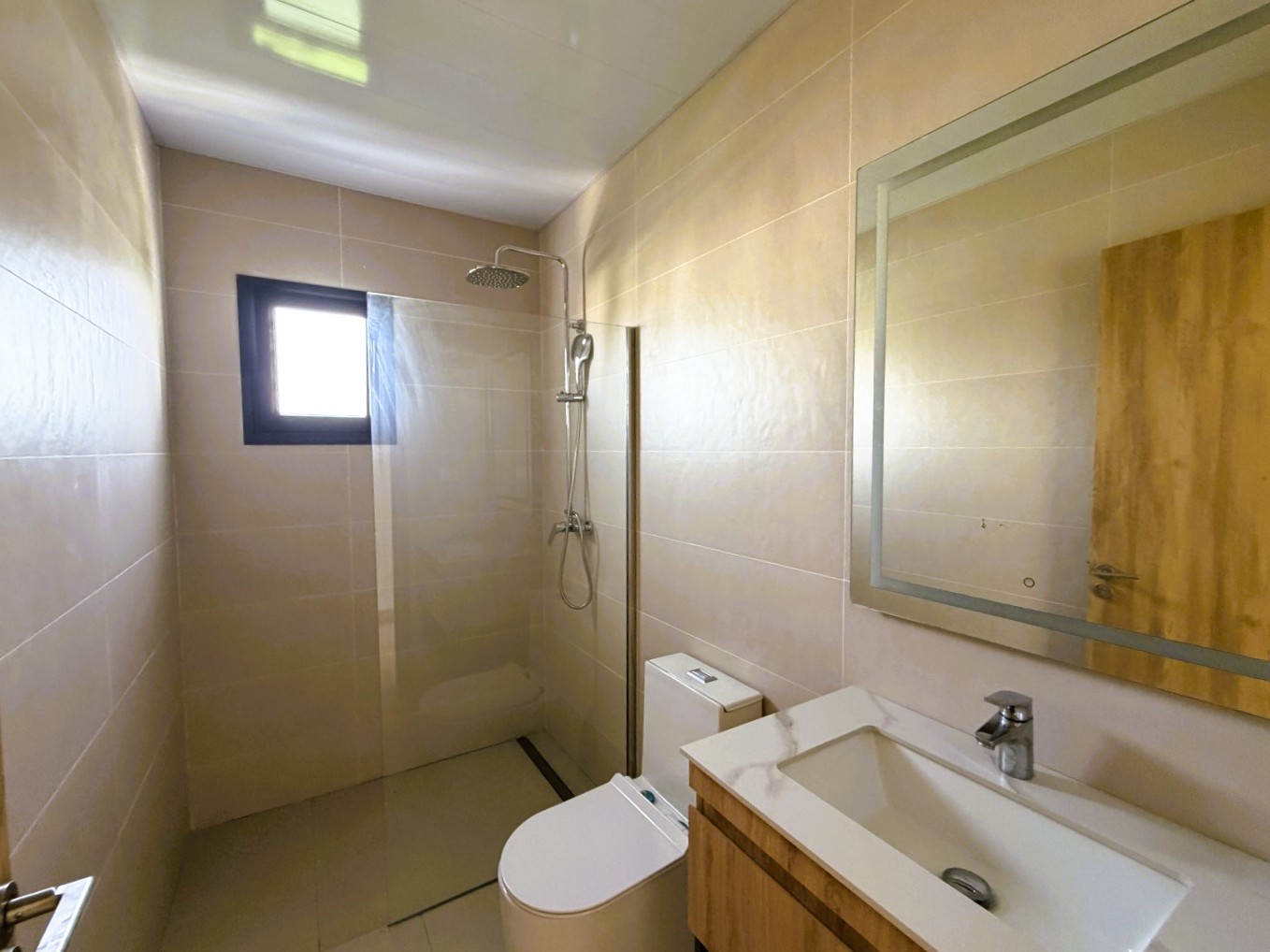 Apartamento 3 habitaciones 3 Baños 224 m2 con Rooftop y Jacuzzi