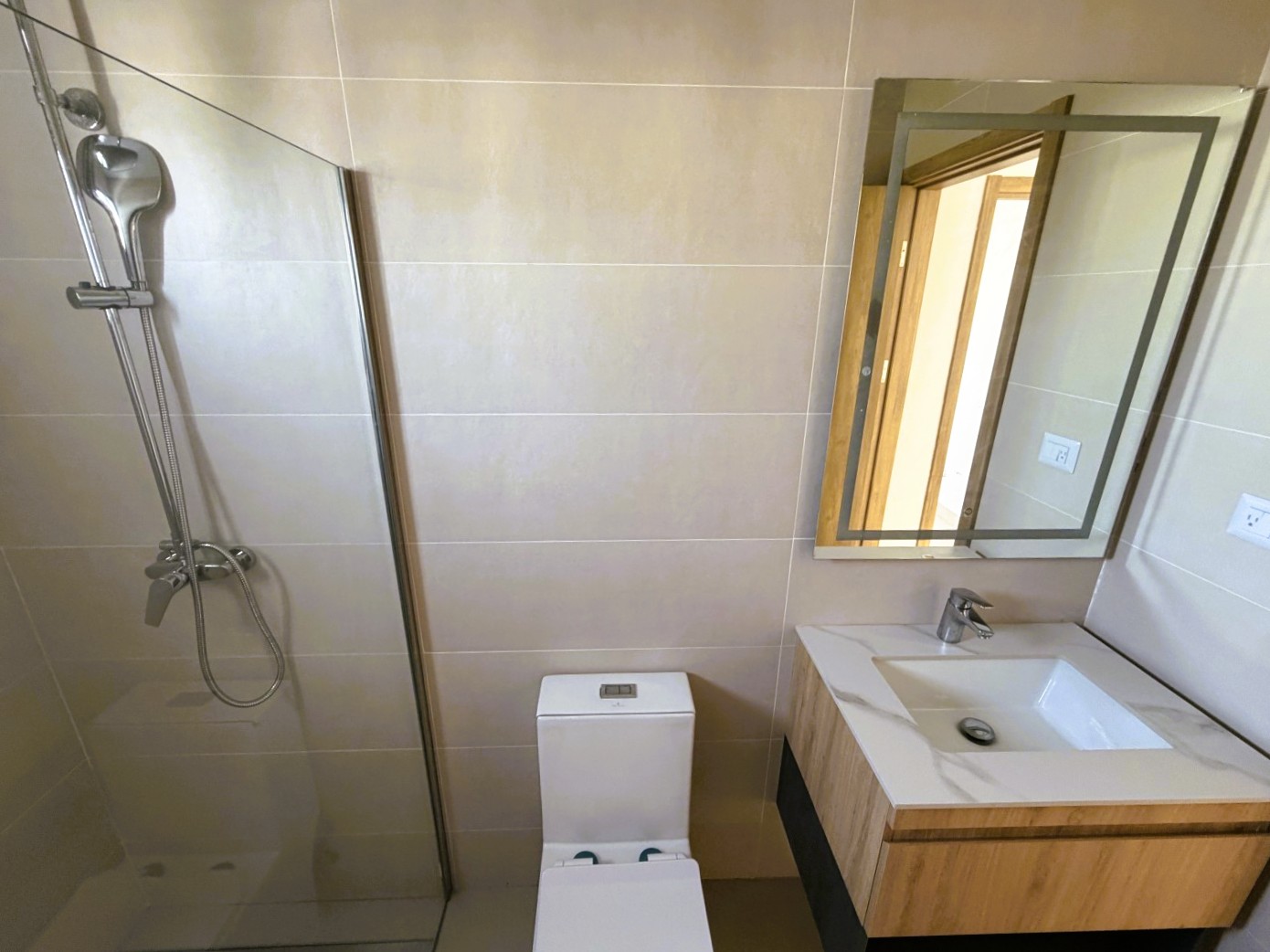 Apartamento 3 habitaciones 3 Baños 224 m2 con Rooftop y Jacuzzi
