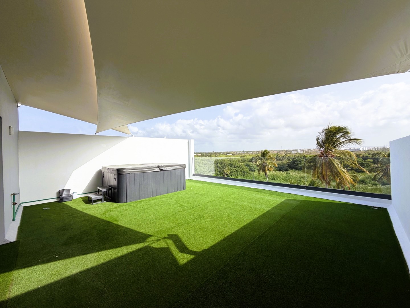 Apartamento 3 habitaciones 3 Baños 224 m2 con Rooftop y Jacuzzi
