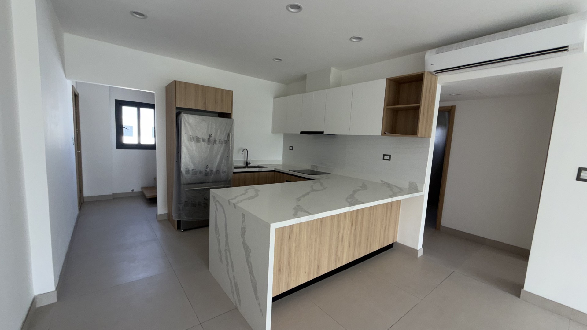 Apartamento 3 habitaciones 3 Baños 224 m2 con Rooftop y Jacuzzi