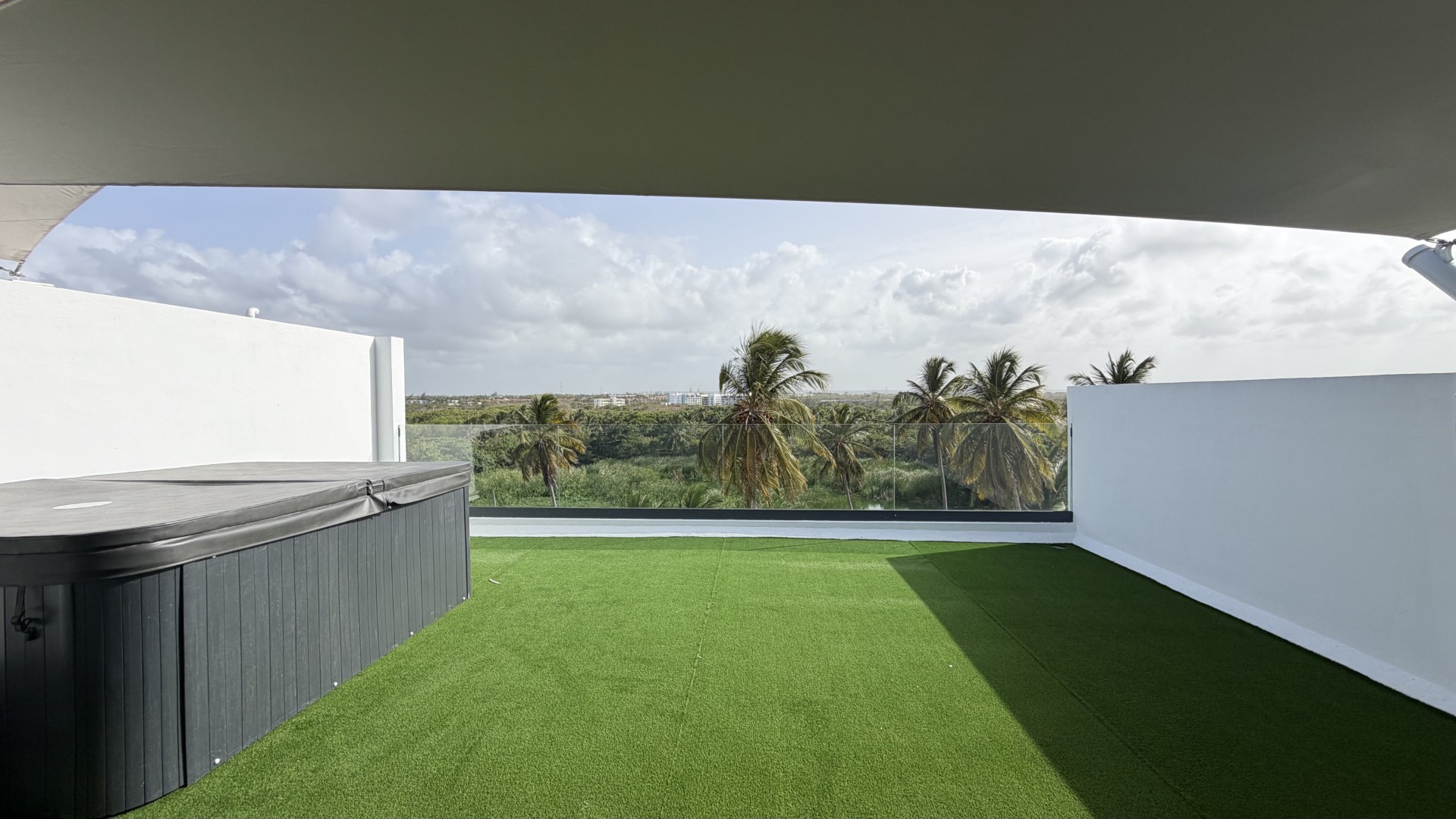 Apartamento 3 habitaciones 3 Baños 224 m2 con Rooftop y Jacuzzi