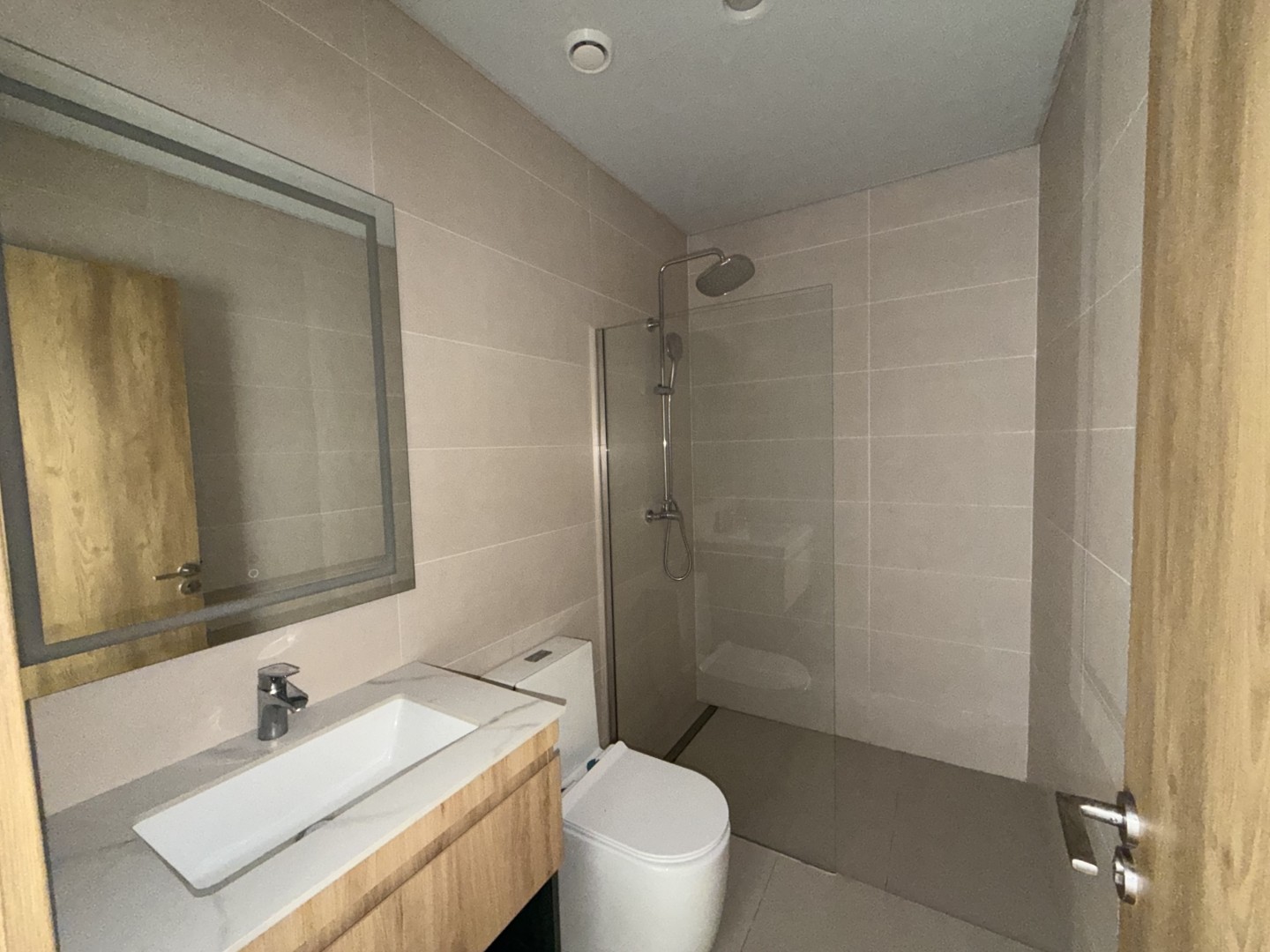 Apartamento 3 habitaciones 3 Baños 208 m2 con Rooftop y Jacuzzi