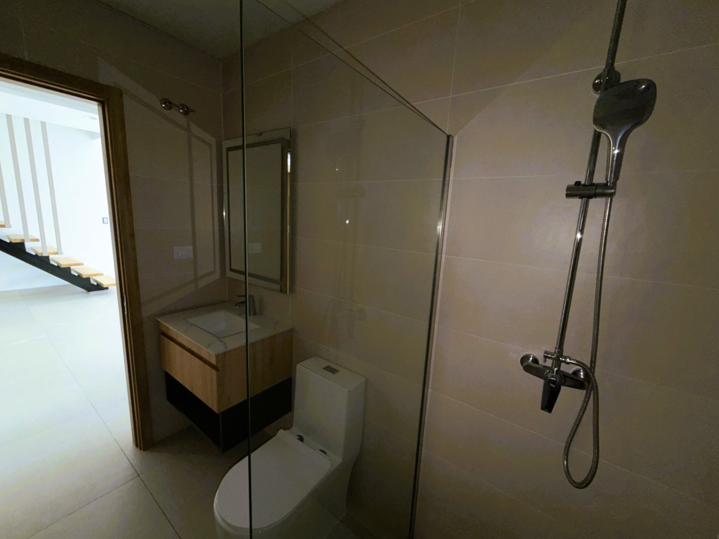 Apartamento 3 habitaciones 3 Baños 208 m2 con Rooftop y Jacuzzi