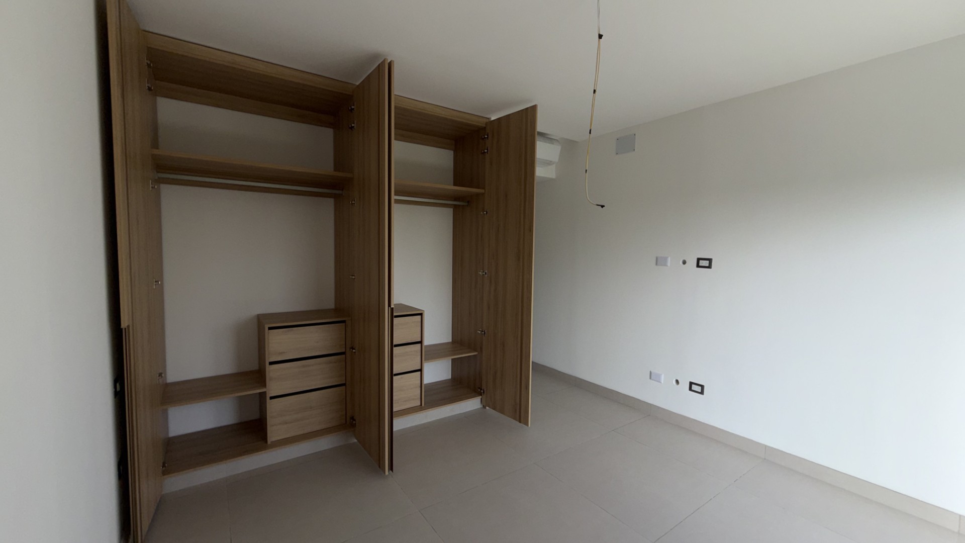Apartamento 3 habitaciones 3 Baños 208 m2 con Rooftop y Jacuzzi