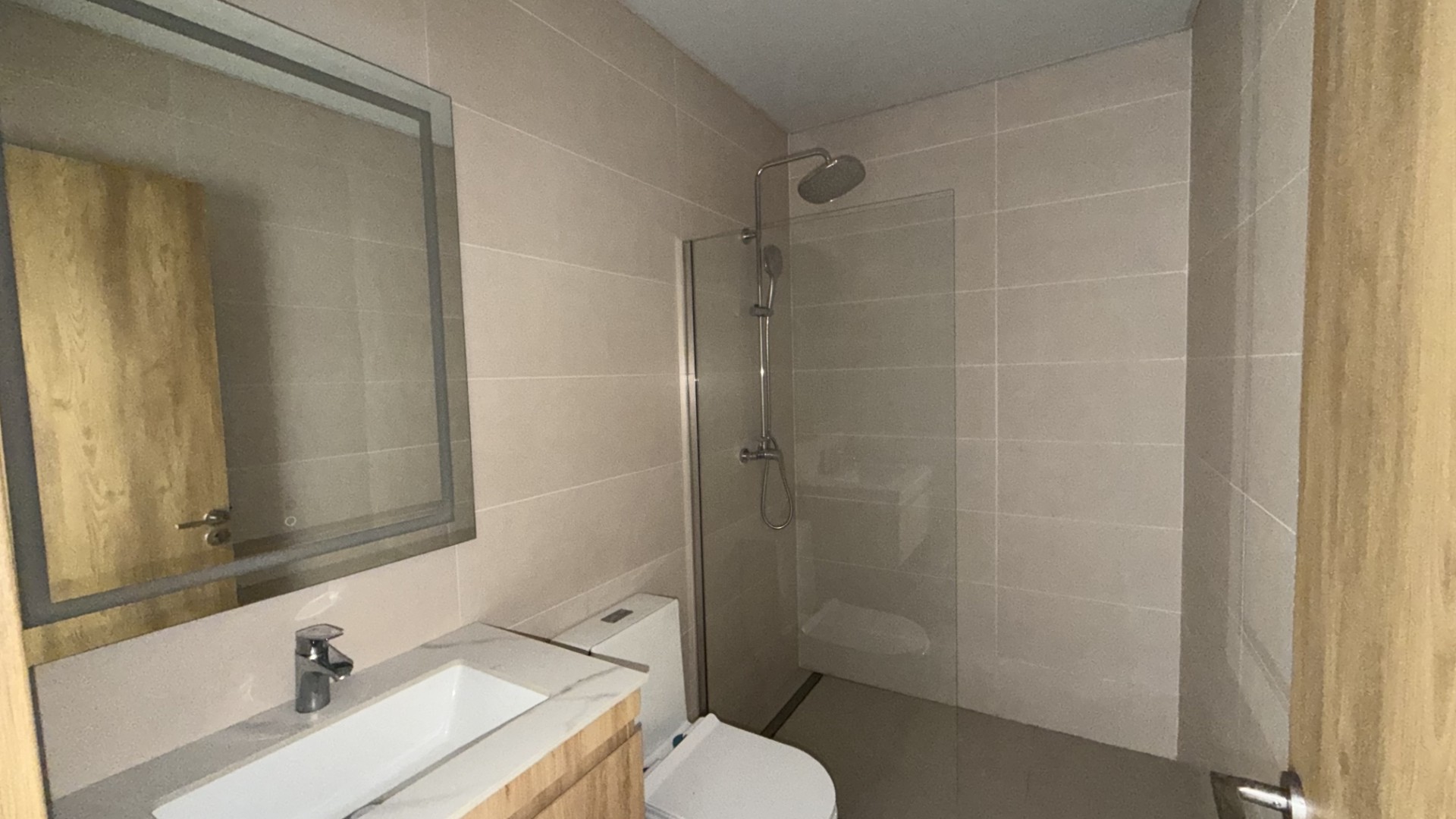 Apartamento 3 habitaciones 3 Baños 208 m2 con Rooftop y Jacuzzi