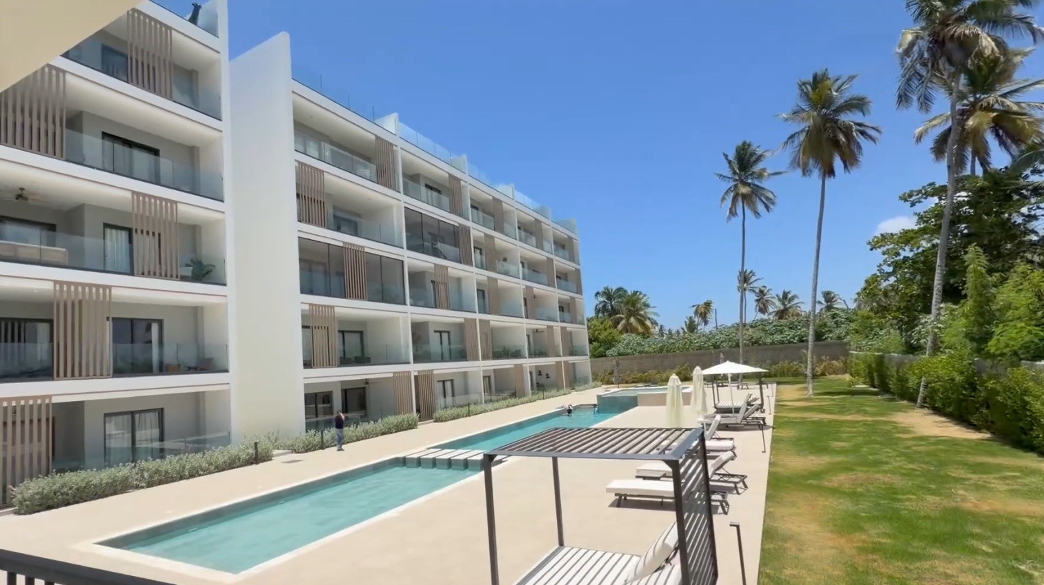 Apartamento 3 habitaciones 3 Baños 208 m2 con Rooftop y Jacuzzi