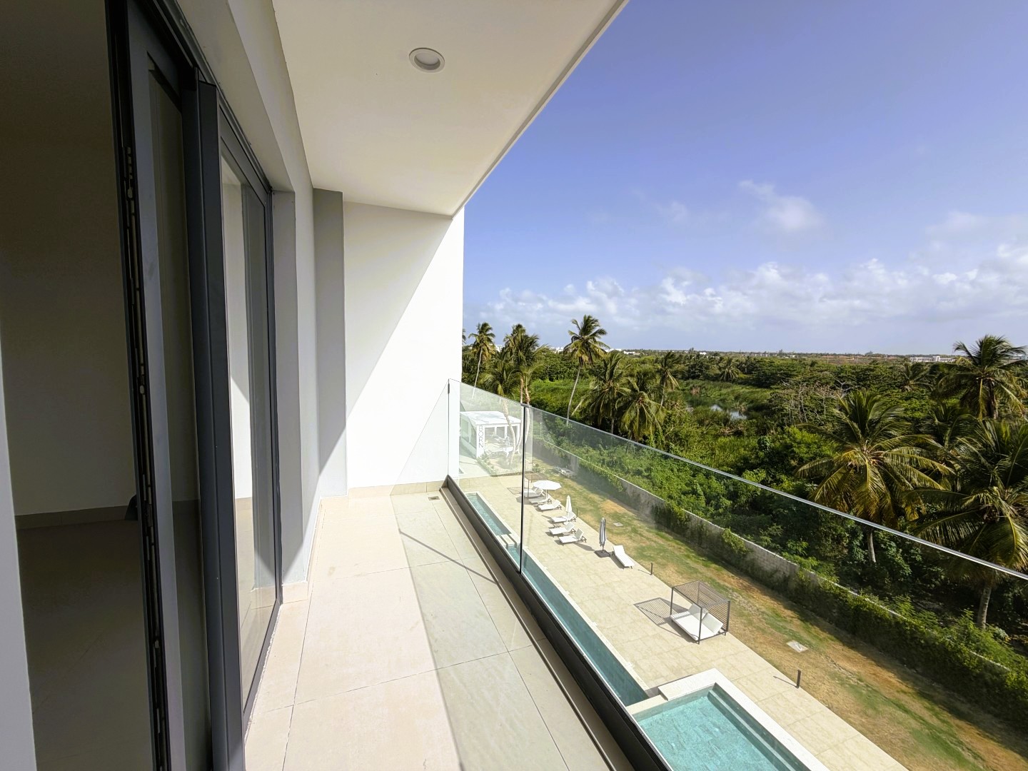 Apartamento 3 habitaciones 3 Baños 208 m2 con Rooftop y Jacuzzi