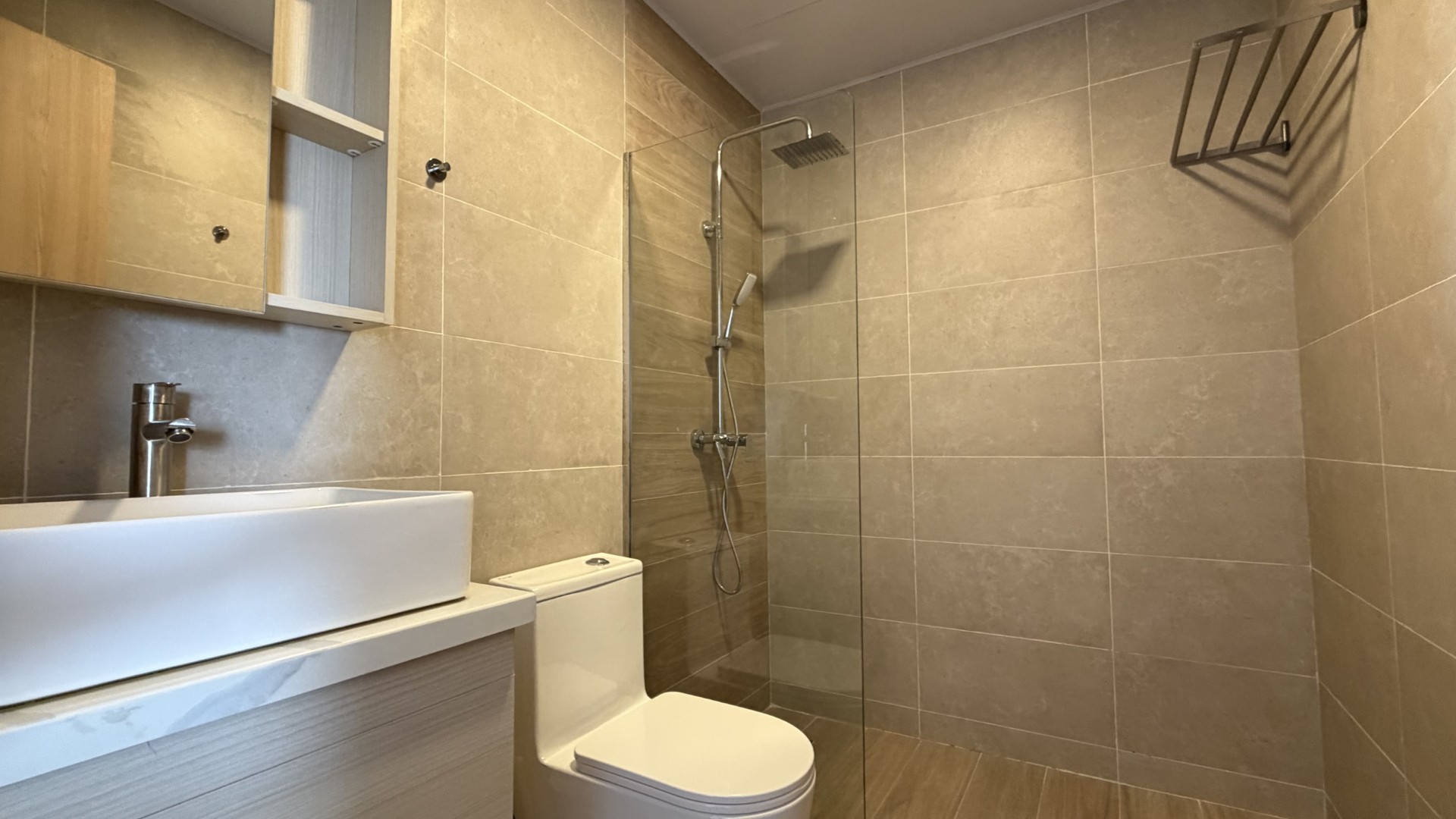 Apartamento 3 habitaciones 3 Baños 208 m2 con Rooftop y Jacuzzi