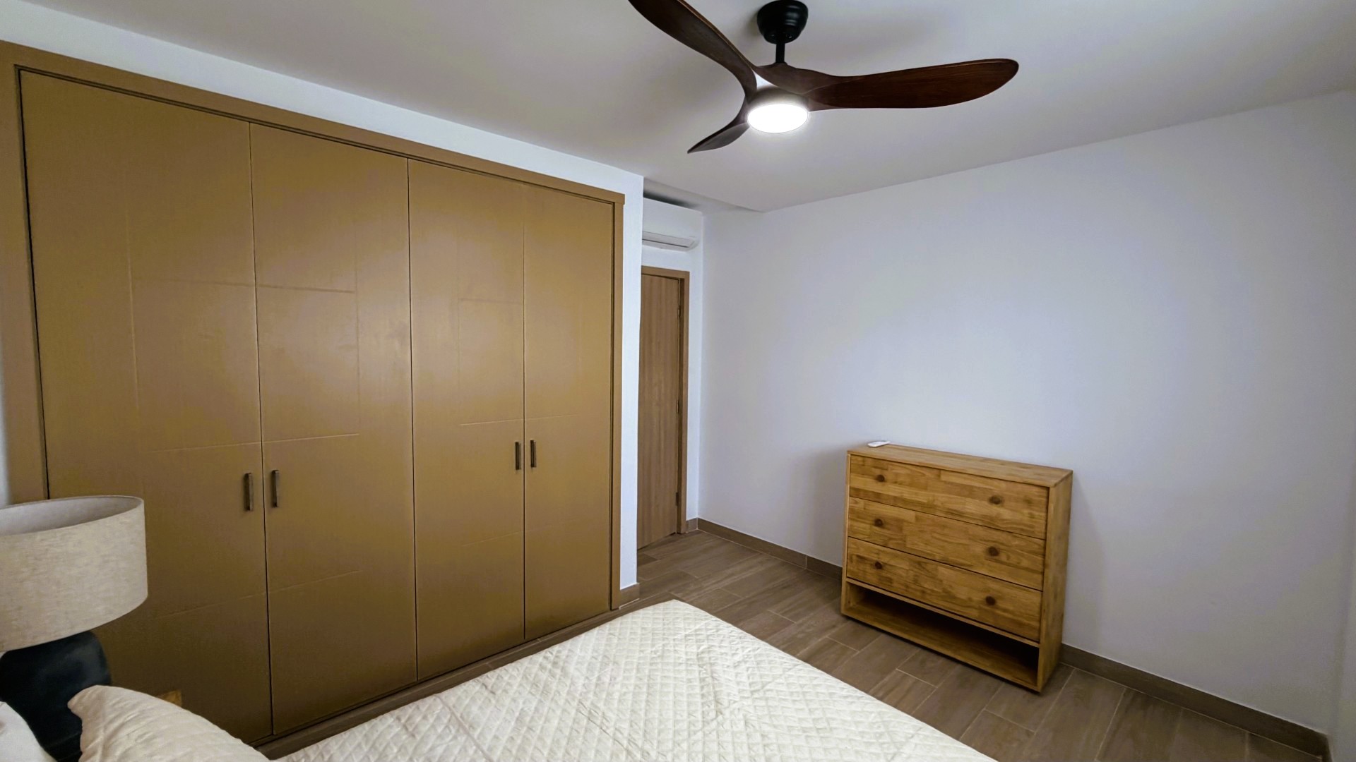 Apartamento 3 habitaciones 3 Baños 208 m2 con Rooftop y Jacuzzi