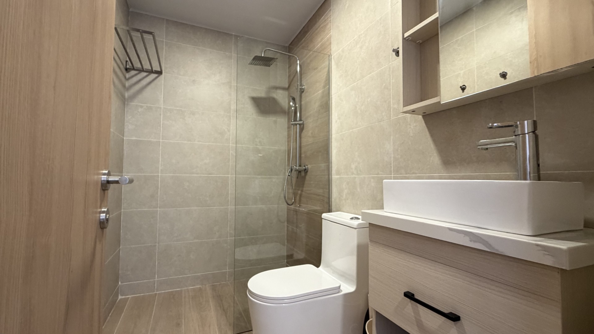 Apartamento 3 habitaciones 3 Baños 208 m2 con Rooftop y Jacuzzi