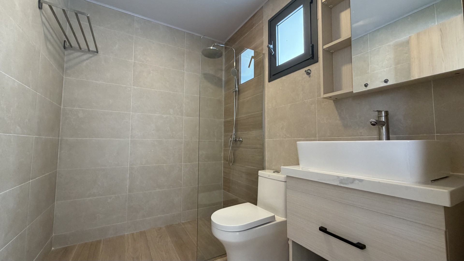 Apartamento 3 habitaciones 3 Baños 208 m2 con Rooftop y Jacuzzi