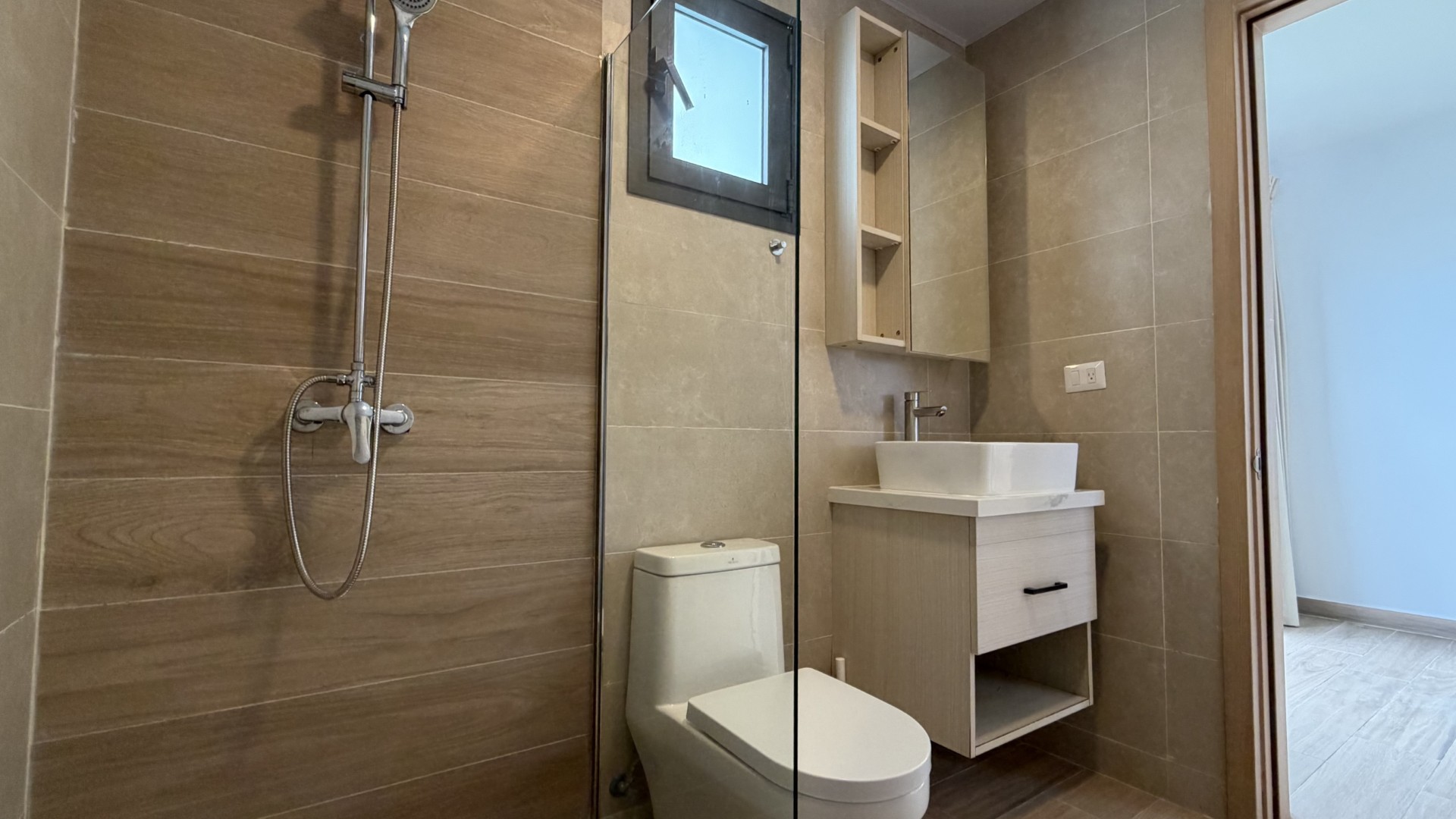 Apartamento 3 habitaciones 3 Baños 208 m2 con Rooftop y Jacuzzi