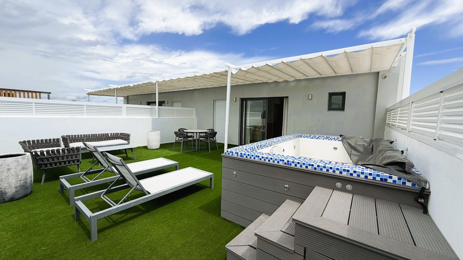 Apartamento 3 habitaciones 3 Baños 208 m2 con Rooftop y Jacuzzi