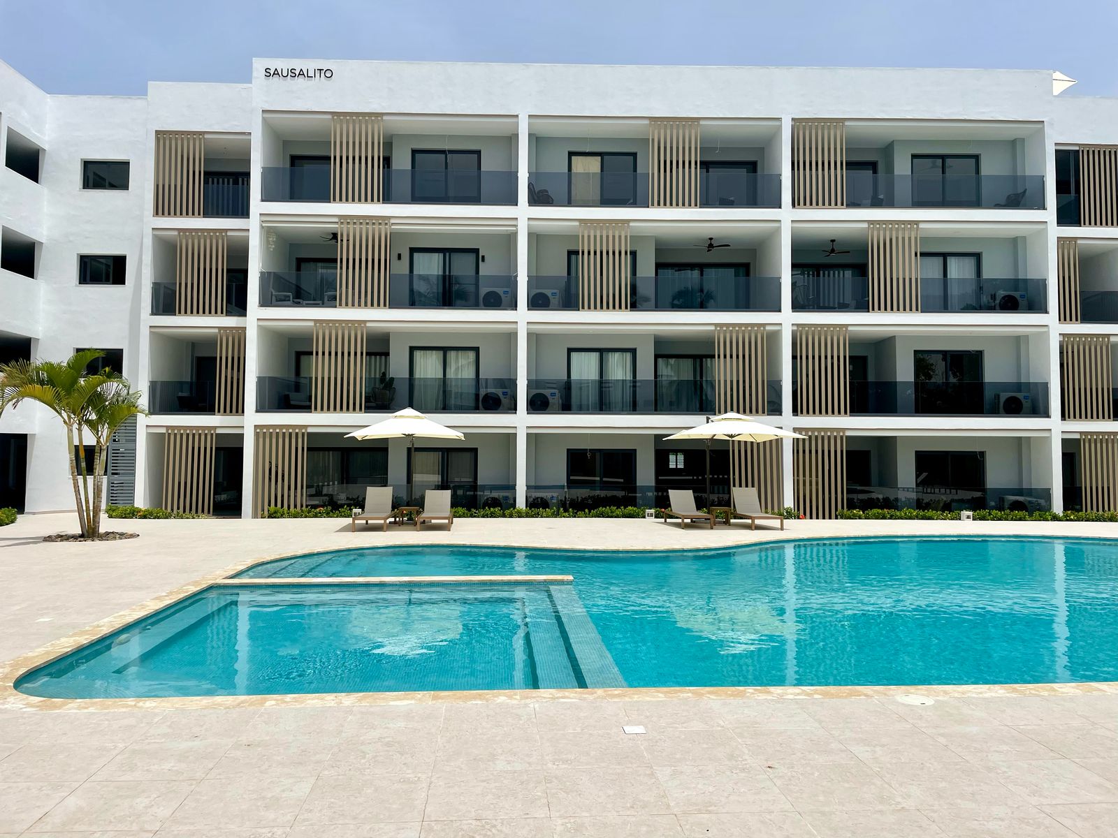 Apartamento 3 habitaciones 3 Baños 208 m2 con Rooftop y Jacuzzi